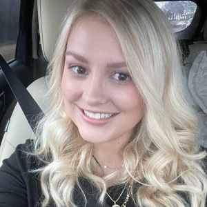 Meet your Posher, Ashlyn